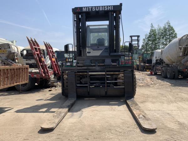 Used Orignal Japan Manufactured Mitsubishi Fd300 Forklift Truck in Perfect