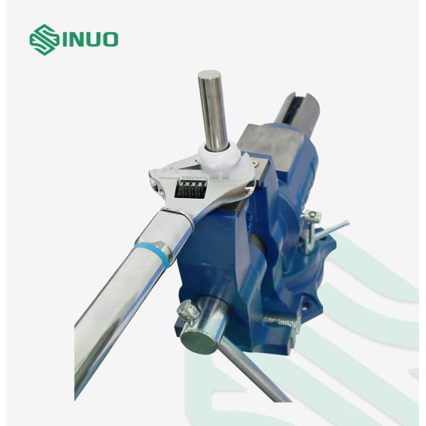 China IEC62196 Electric Vehicle Screwed Glands Torque Test Apparatus factory