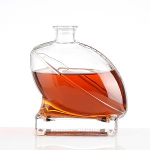 China Custom Hot Stamping 500ml 700ml 750ml Clear Glass Liquor Bottle For Vodka Whisky factory