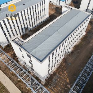 China Prefab Steel Warehouse with Light Steel Frame and Galvanized Purlin factory