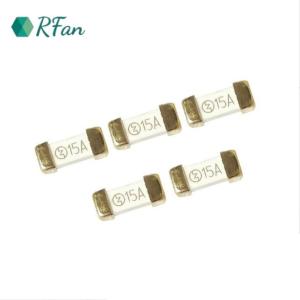 China 2410/6125/1808 15A Surface Mount Fuse 125V/250V/300V Ceramic Patch Fuses factory