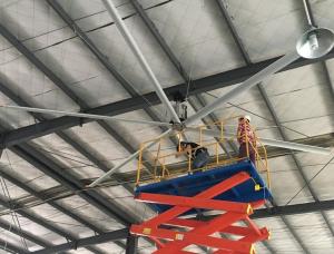 China 5.4M 18ft Aluminum Alloy Blades Interior Garage Large HVLS Fans factory