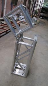China Hingle Section Connector Basement And Bolt Truss For Truss System factory