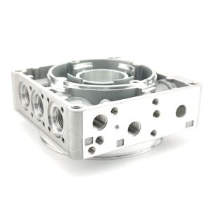 High Precision Hydraulic Block with Burr Cleaned Surface Finish and RoHS