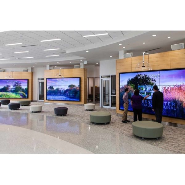 China 55 Inch Indoor Bracket 450cd/Sqm Wall Mounted Digital Signage Lcd TV Screen factory