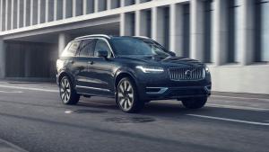 China Volvo XC90 B5 4 Wheel Drive Electric Cars 180Km/H 4WD EV SUV 184KW Max power factory