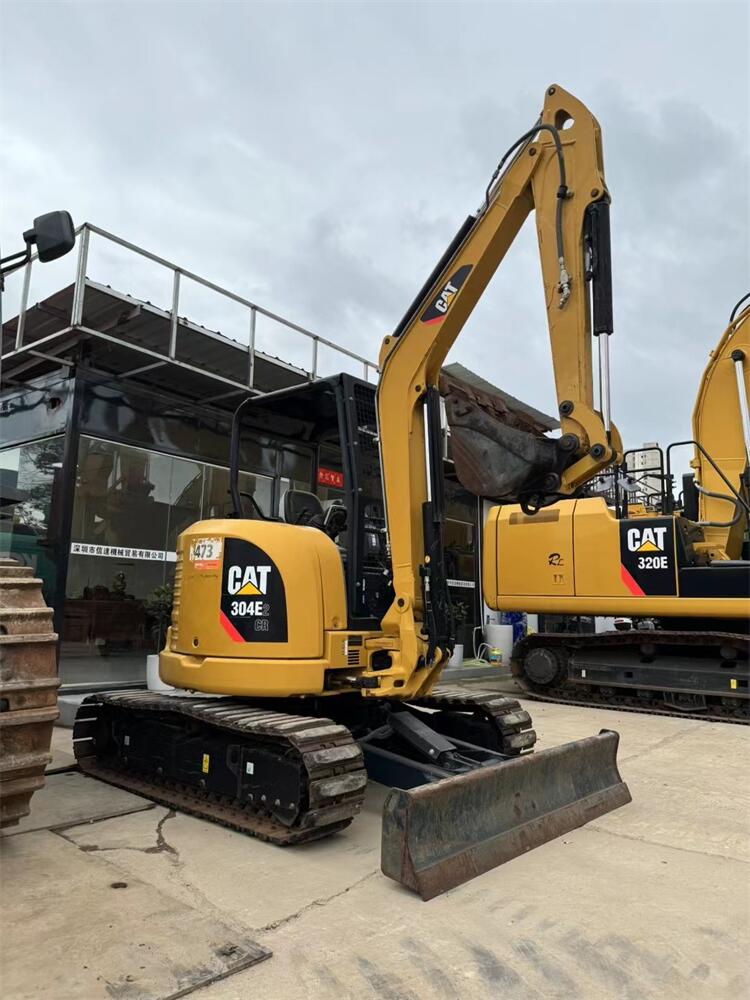 Original Hydraulic Pump Caterpillar Cat304 Mini Excavator Iron Track with Cab 2TON 3TON 3.5TON 4TON