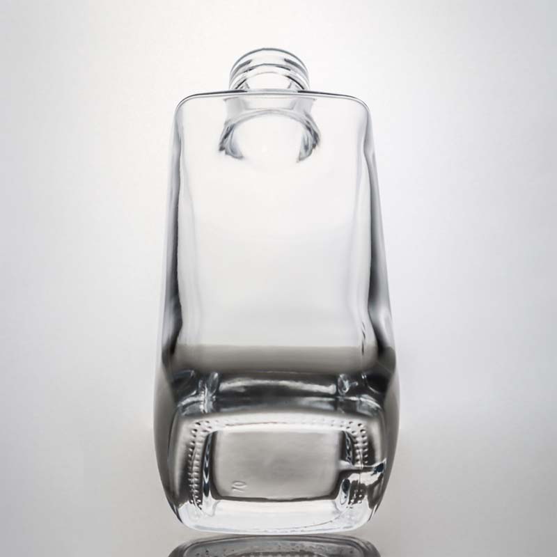Elegant Square Glass Liquor Bottle 700ml 750ml for Whisky Vodka Gin Collar Material Glass