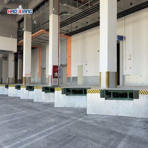 Warehouse Loading Dock Ramps 10T-20T Container Loading Platform