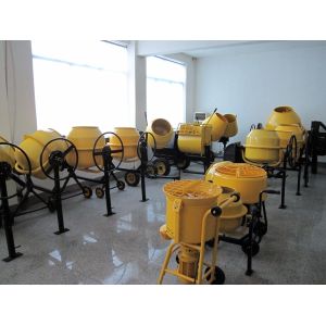 260L Cement Concrete Mixer Machine ROHS Portable Compcat Structure