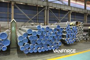 China ASTM A335 P11 Round Seamless Alloy Steel Pipe High Mechanical Properties factory