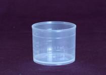 China 20ml PP Measurement Cup Eye Dropper Bottle , 3.9g Medicine Dropper Bottle Eye Drop Container factory