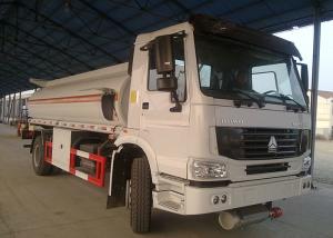 China Multifunctional Fuel Tank Truck Easy Operation Strong Practicability Customized Design factory