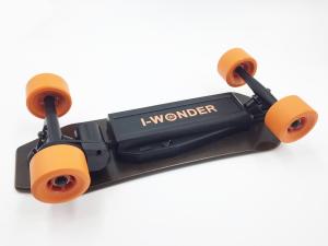 China Powerful Hub Motor Longboard Electric Skateboard With 83*52mm PU Wheel factory