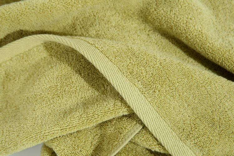 Embroidered 180gsm Custom Logo Quick-drying Sports Towel for Extended Outdoor Fitness