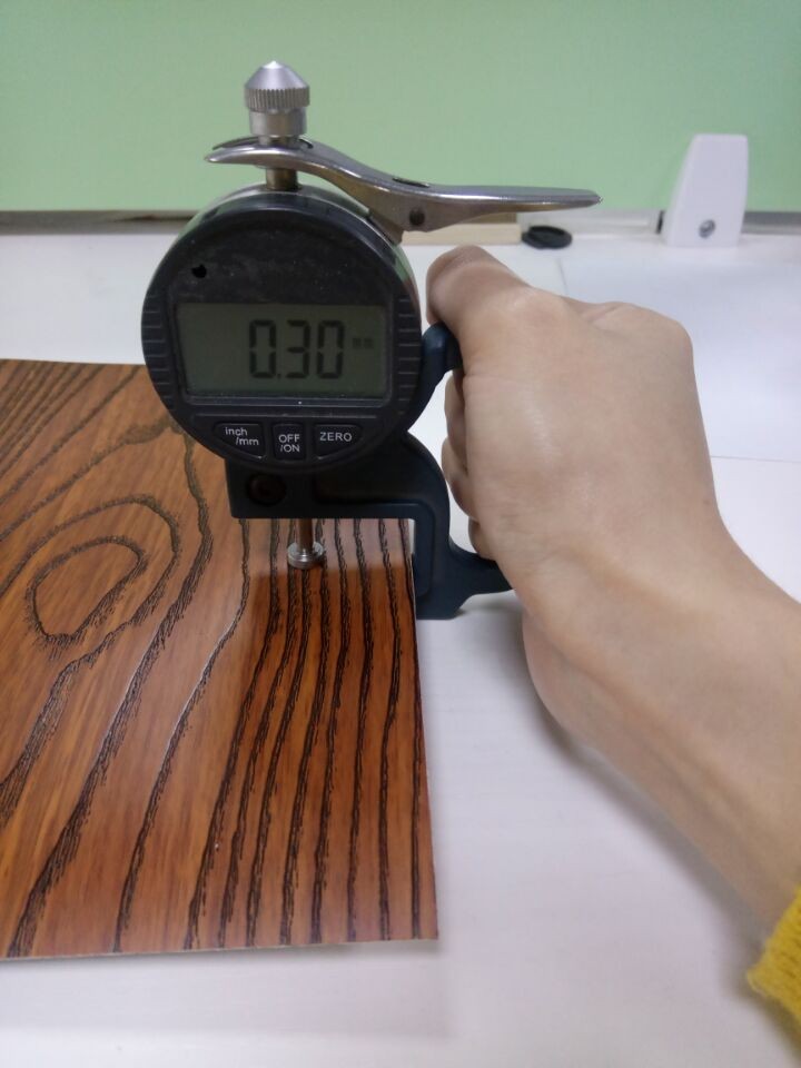Self Adhesive Wood Grain Vinyl Decorative Film for Furniture Makeover and Enhancement