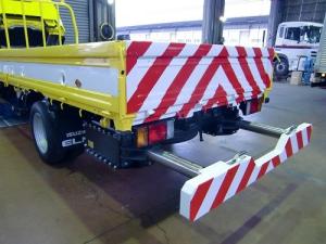China Electrostatic Spraying 98kg Crash Attenuator Truck factory