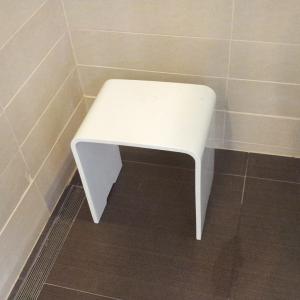 China Solid Surface Stone Shower Stool Matte Or Glossy Surface Finishing factory