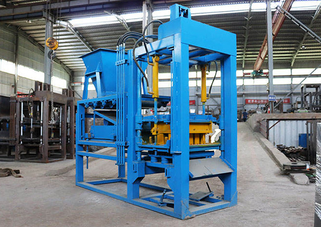 Cement-Slag Concrete Hollow Brick Making Machine 380v Voltage 20-25s