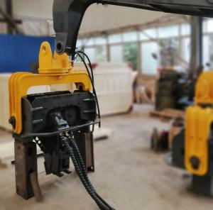 China 2800rmp Hydraulic Pile Hammer 12 Meters Mount Driver For Hitachi ZX300 ZX330 ZX200 factory