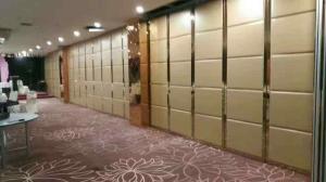 China Soundproof Acoustic Folding Movable Partition Walls Fabric Sliding Doors factory