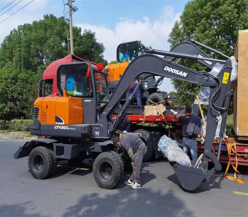 DX60W Used Doosan Excavator 2.9m Arm Used Excavator Machine