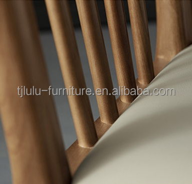 Leisure Chair Restaurant Solid Wood Dining Chair with Design and Upholstery