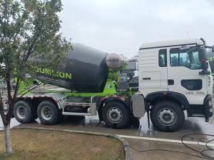 China 2022 Zoomlion Concrete Mixer Truck 12 Cubic Meters Installed With HOWO Chassis For Sale factory