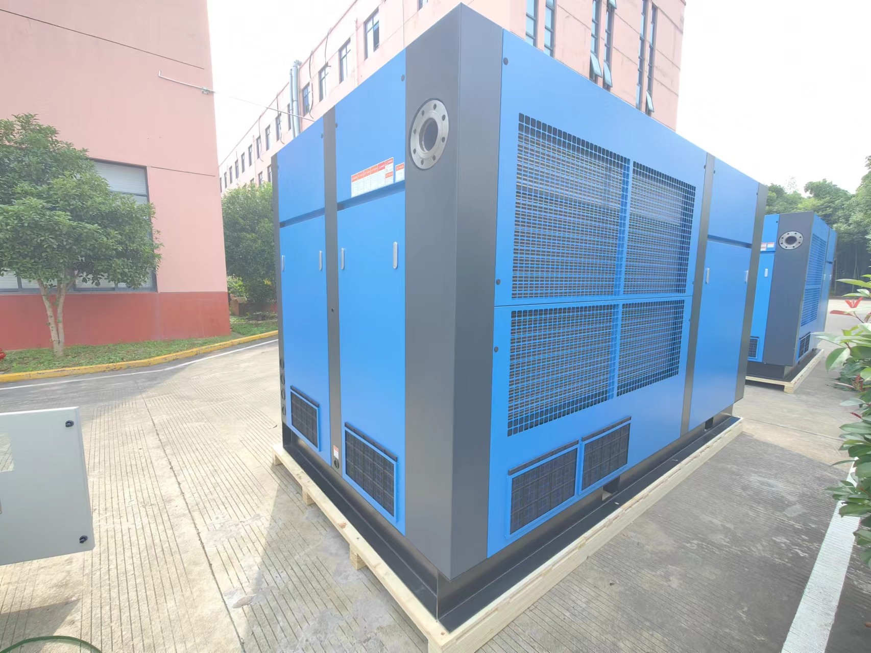 Electric Rotary Screw Air Compressor 0.5-85 M³/min Capacity Delta Start PLC Control 68-84dB Noise Level
