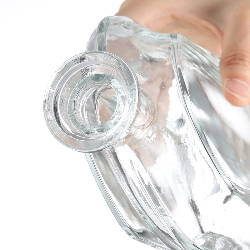 Aluminum Plastic PP Collar Material 750ml Vodka Wine Glass Bottle for Customization