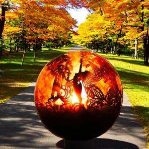 China Outdoor fire bowl Manual Ignition Steel Fire Ball Garden Fire Sphere factory