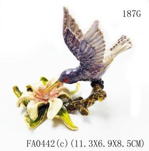 China Custom pewter cute bird shape jewelry boxes colorful printed bird hummer jewelry boxes factory