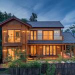 Water-based Paint For Wooden House Renovation Withstand Extreme Weather Such As