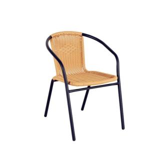 China Skilled Weaving Pattern H73cm W53cm Rattan Garden Chairs Elegant Design factory