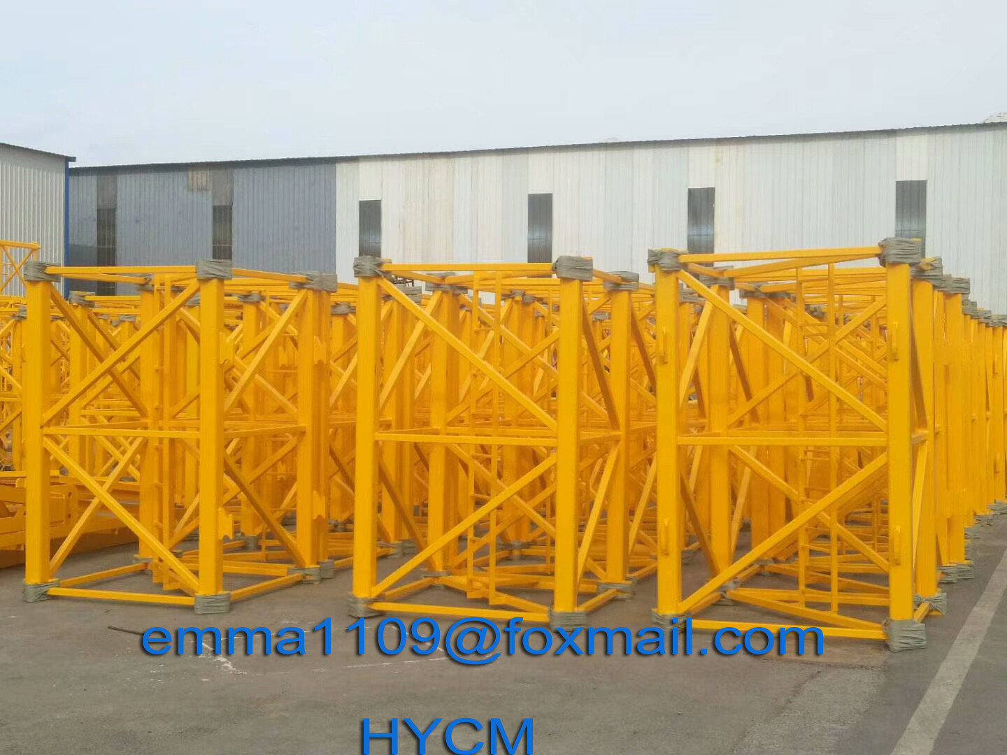 QTZ6513 Top Slewing Tower Crane Free Height 45meters 2.5m Mast Section