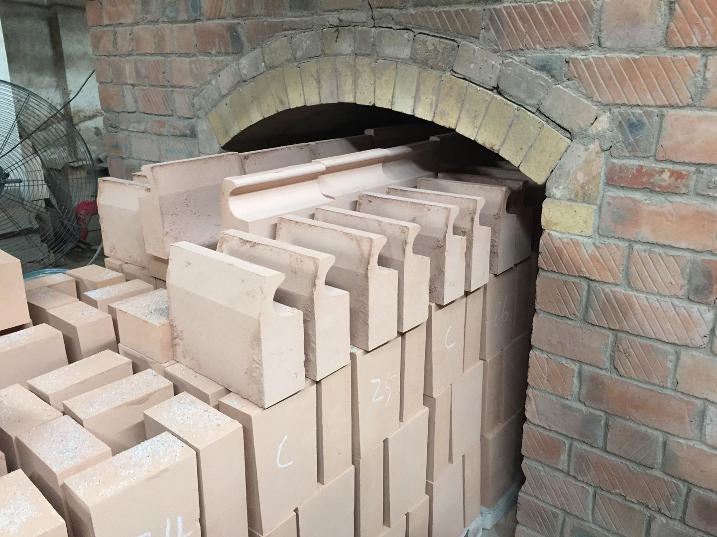 Fire Clay Insulation Brick with Common Refractoriness 1580° Refractoriness 1770°