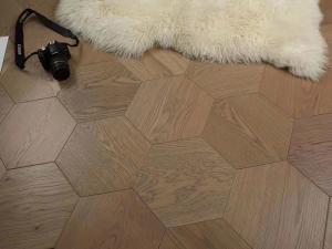 China Oak Hexagon Parquet Flooring Hexagon Pattern Flooring, 89002-B factory