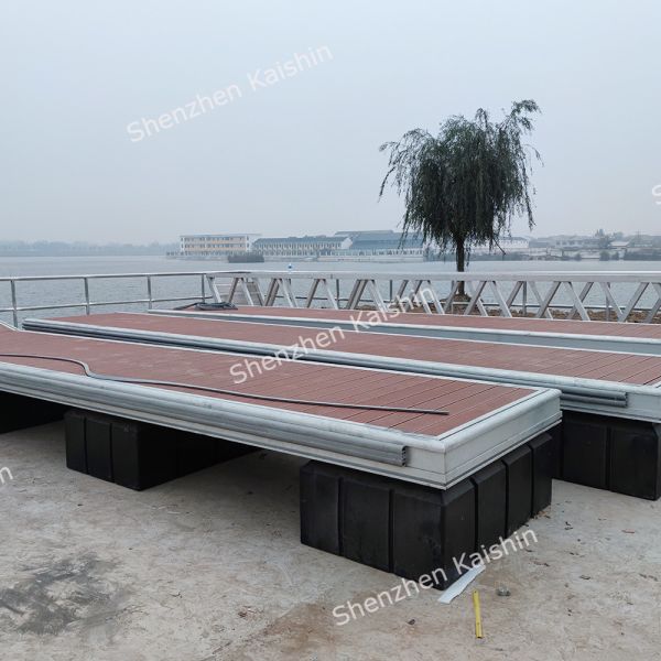 Customizable Aluminum Alloy Floating Pontoon Marina Docks With WPC Decking Accessories