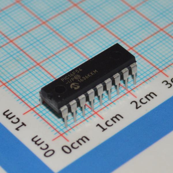 China PIC16F54-I/P 8-bit RISC MCU 20MHz 512x12 Flash 25B RAM 12 I/O DIP-18 2-5.5V -40°C~125°C Low Power <2mA factory
