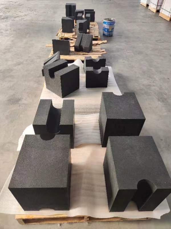 Chemical Stability High Chrome Corundum Brick for Glass Melting Furnace Throat Corner