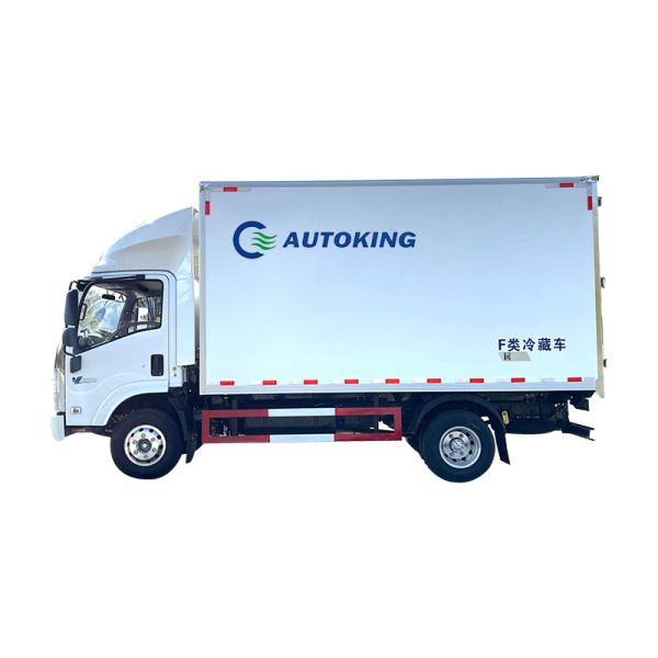 China QINGLING M100 4x2 LHD Refrigerator Truck Diesel Euro 3 factory