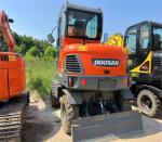 Original Korea Used Mini Excavator Doosan DX60W-9C 6 Ton Small Wheel Excavator