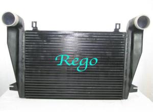 China Freightliner Water Cooled Truck Intercooler Core For Diesel Engine Black Color factory