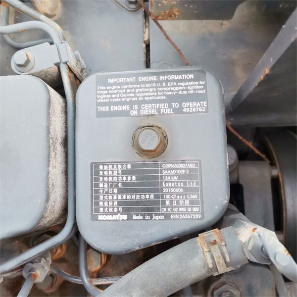 30 Ton Crawler Used Komatsu Excavator PC300-7 in Shanghai with 30000 KG Machine Weight