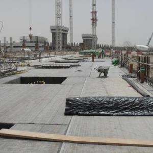 China 4000g-7000g Bentonite Geosynthetic Clay Liner GCL for Artificial Lake Lining at Park factory