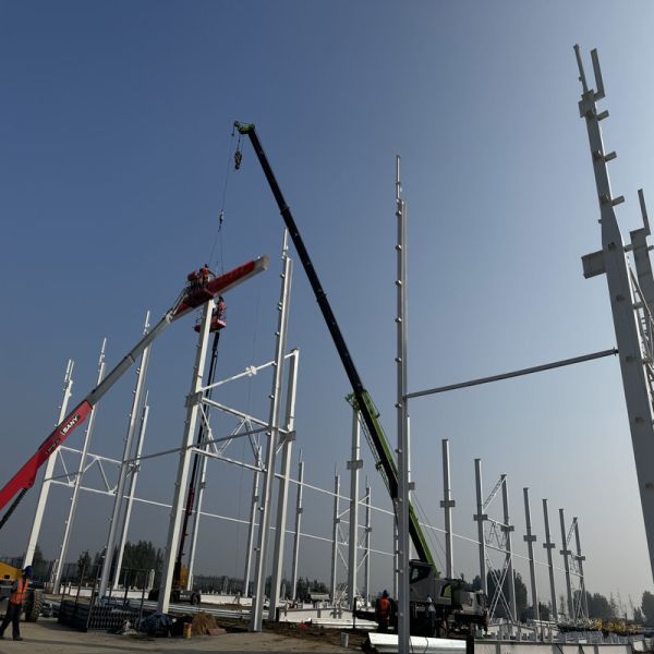 Quick Install Prefab Galvanized Steel Structure Fabrication With Protective