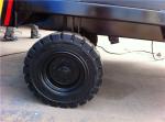 Solid Tyre Wheel Skidproof Checkered Platform Aerial Hydraulic Mobile Scissor