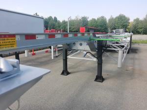 China 3 Axle Semi Trailer 40ft Skeleton Tractor Trailer factory