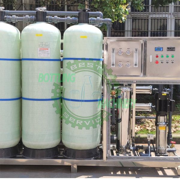 China 2000 Liter Per Hour Automatic Valve Operate Water Purifying Machine factory