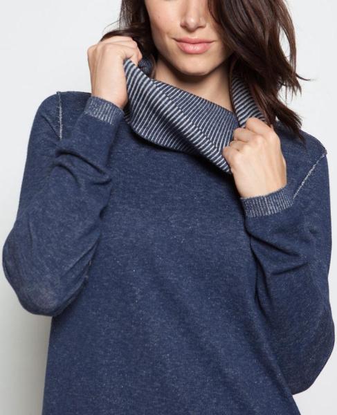 Funnel Neck Plaited Knit Pullover Sweater 70 % Cotton 20 % Nylon 10 % Silk